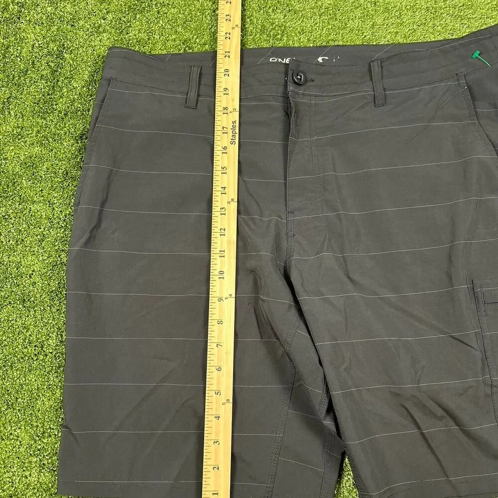 O-neill Men's Black and Grey Shorts